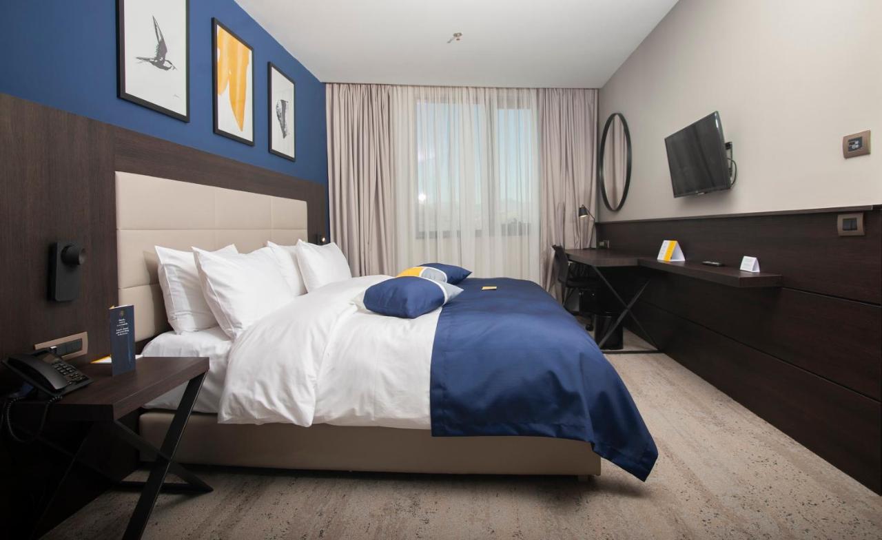 Voco - Podgorica By Ihg Hotel Exterior photo